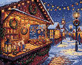 Miniatyrbild: Diamantmönster: en snöig julmarknad med träbodar, kransar och kvällsbelysning