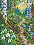 Miniatyrbild: Diamond painting-motiv med en skogsstig med snödroppar, björkar och morgonsol