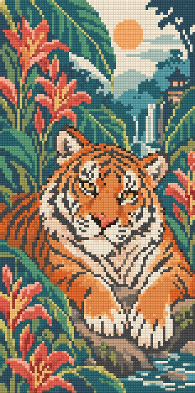 Förhandsbild av diamantmönstret: vilande tiger bland tropiska blad och röda blommor med kvällssol och vattenfall