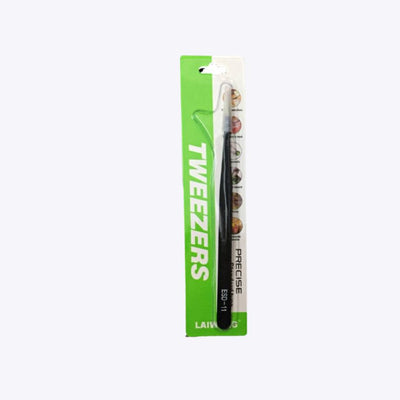 Tweezers for diamond painting, close-up of the tools